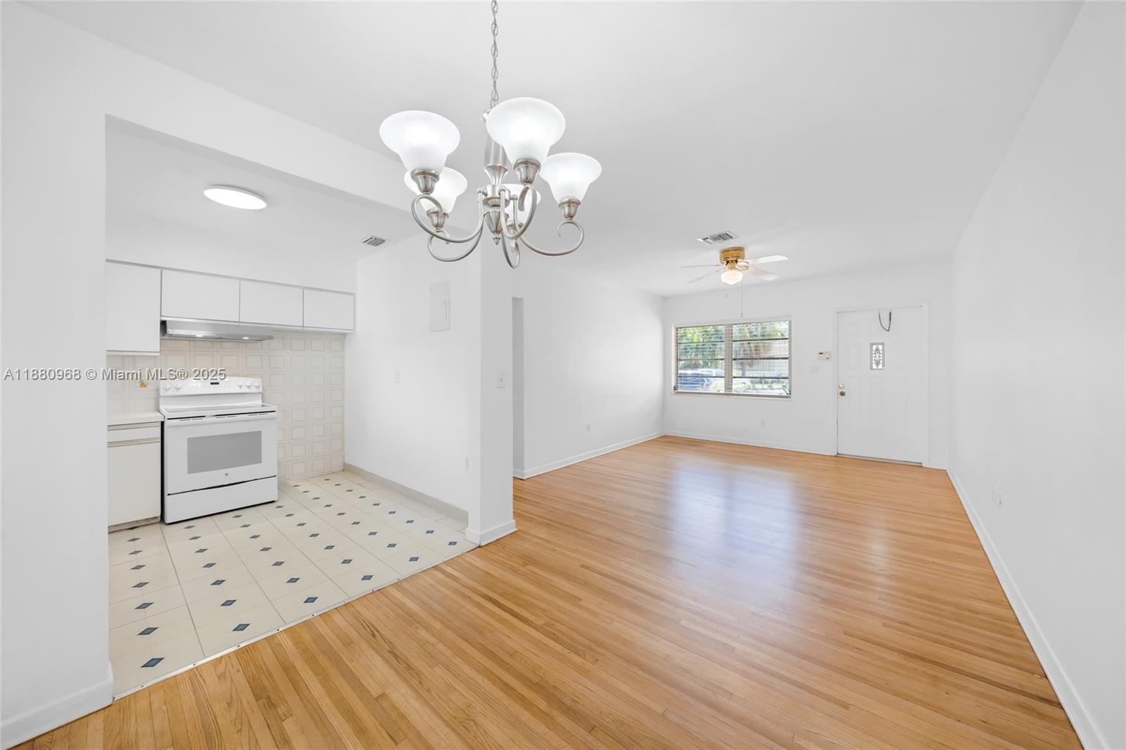 UNIT 1 MONTICELLO PARK - Residential