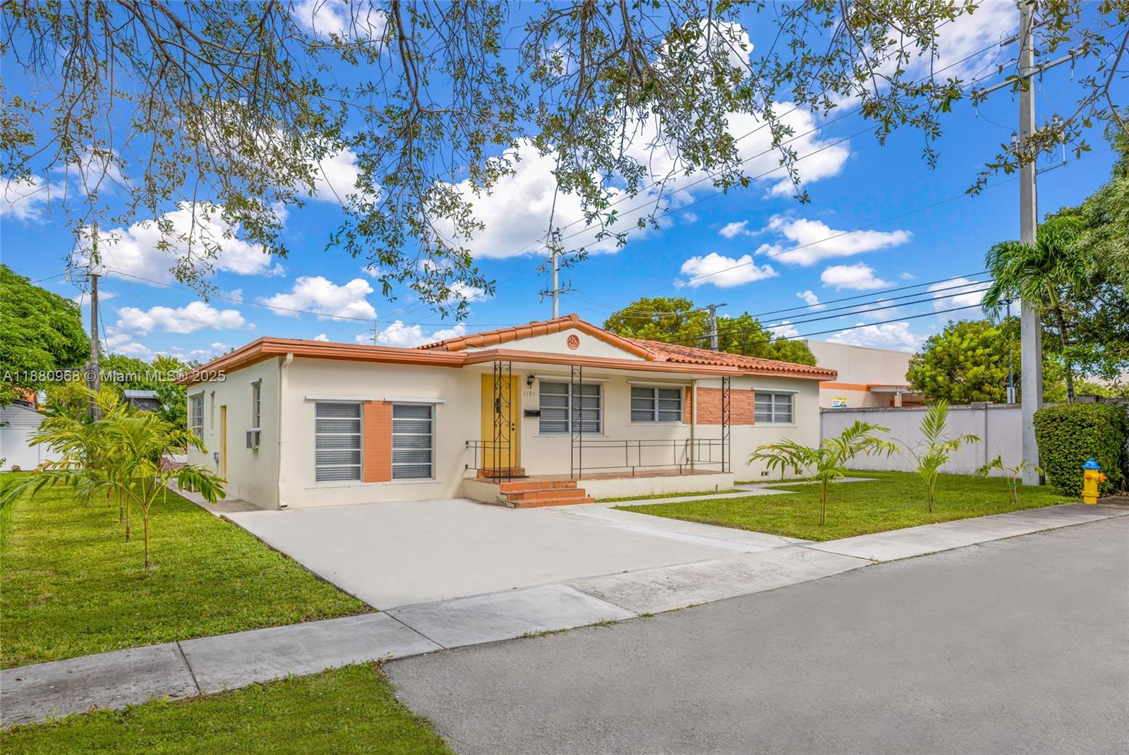 UNIT 1 MONTICELLO PARK - Residential