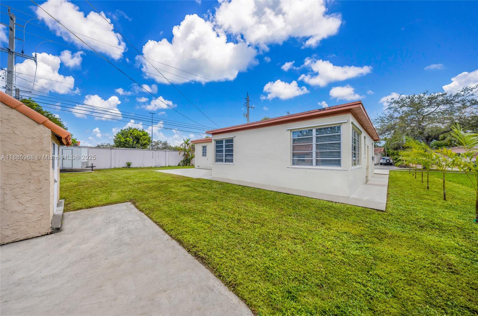 UNIT 1 MONTICELLO PARK - Residential
