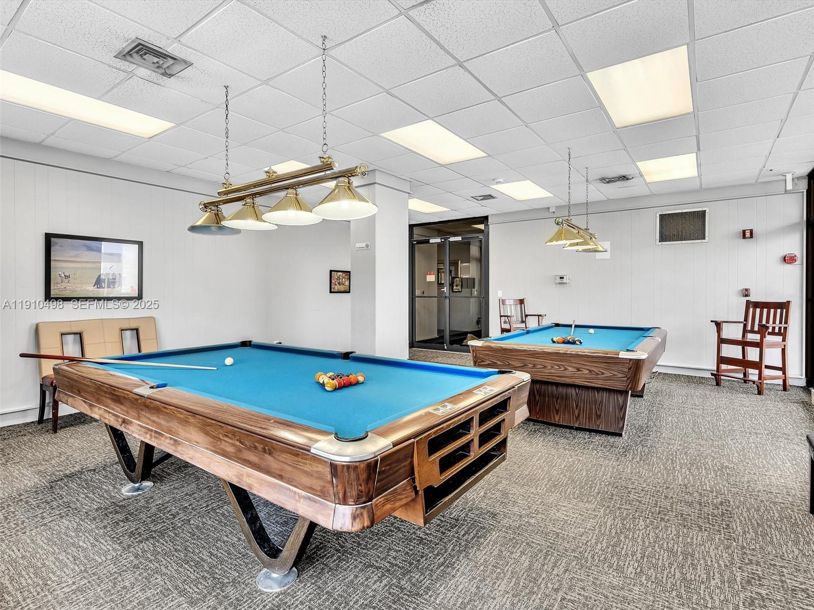 ARLEN HOUSE CONDO - Residential