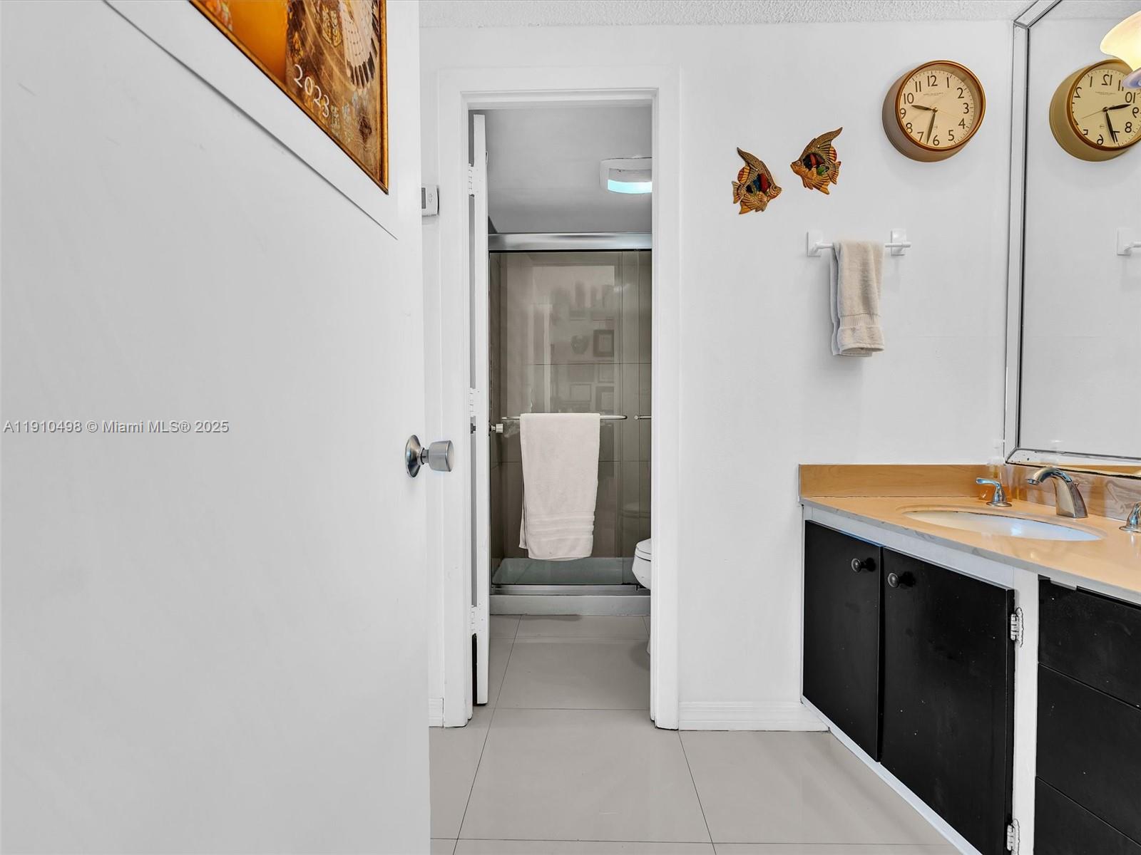 ARLEN HOUSE CONDO - Residential