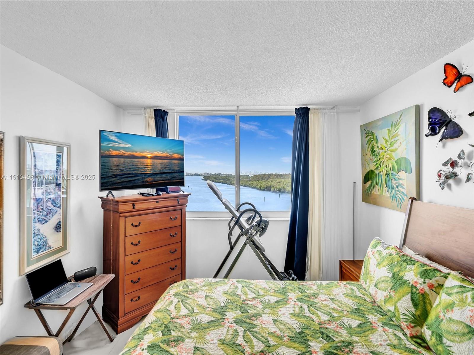 ARLEN HOUSE CONDO - Residential