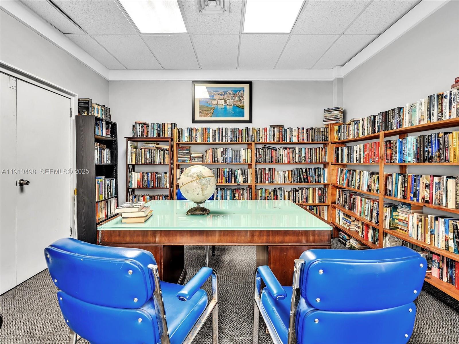 ARLEN HOUSE CONDO - Residential