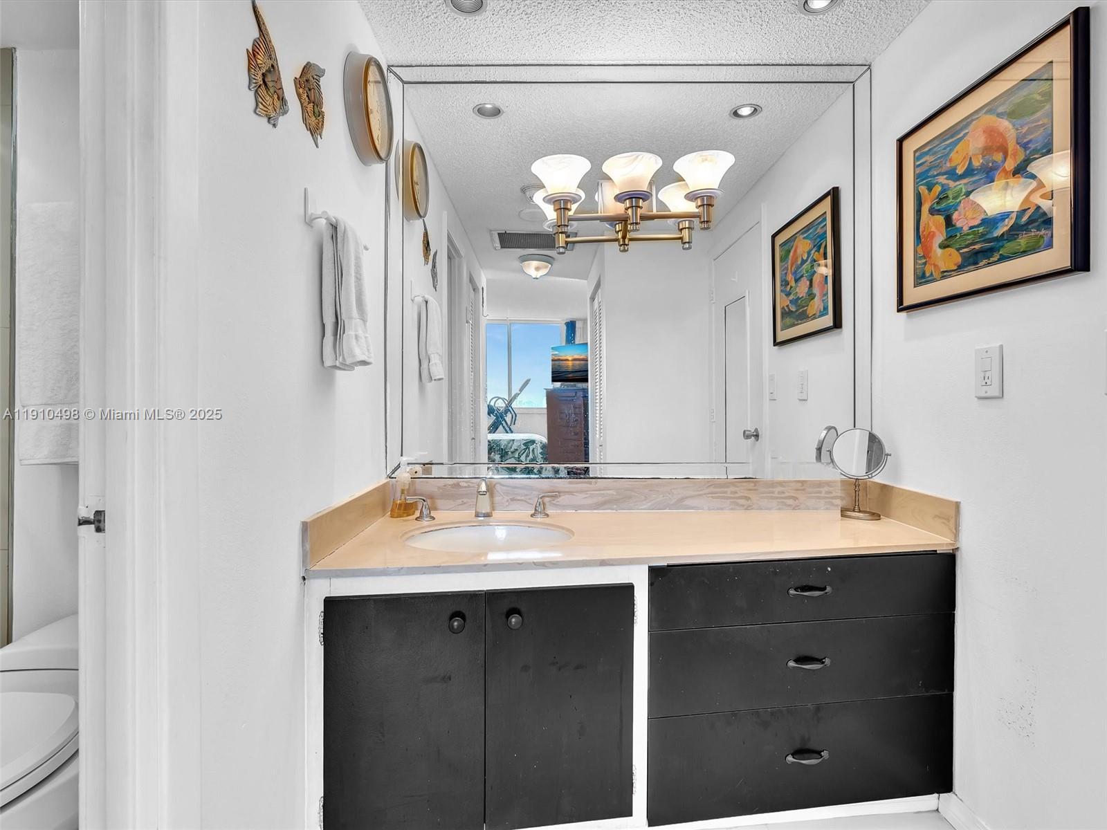 ARLEN HOUSE CONDO - Residential