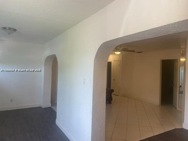 LESLIE ESTATES SEC 1 - Residential Lease