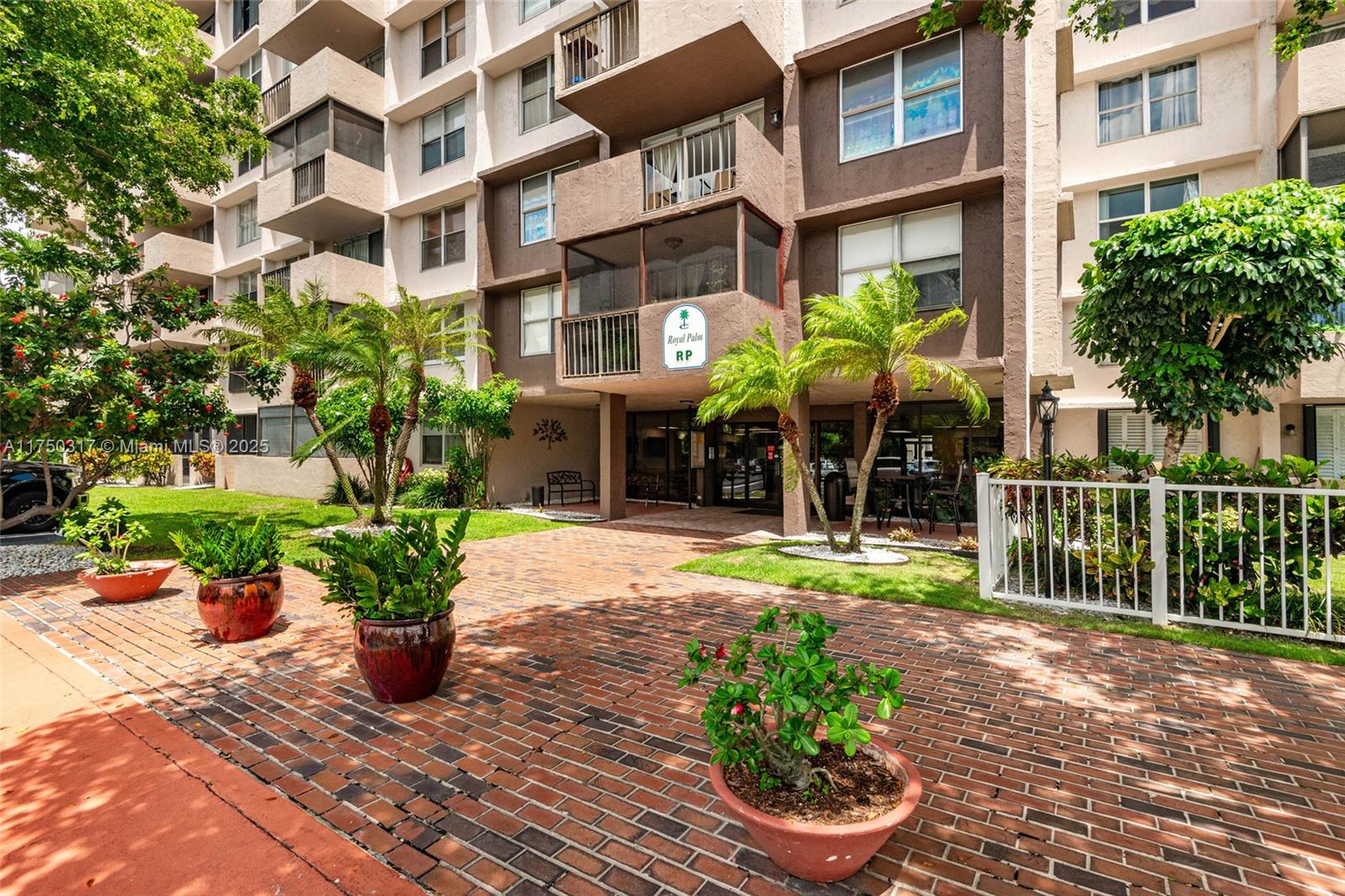 ISLAND CLUB TWO CONDO - Residential