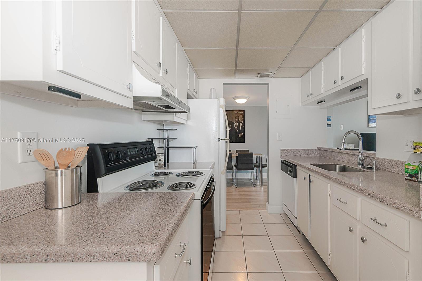 ISLAND CLUB TWO CONDO - Residential