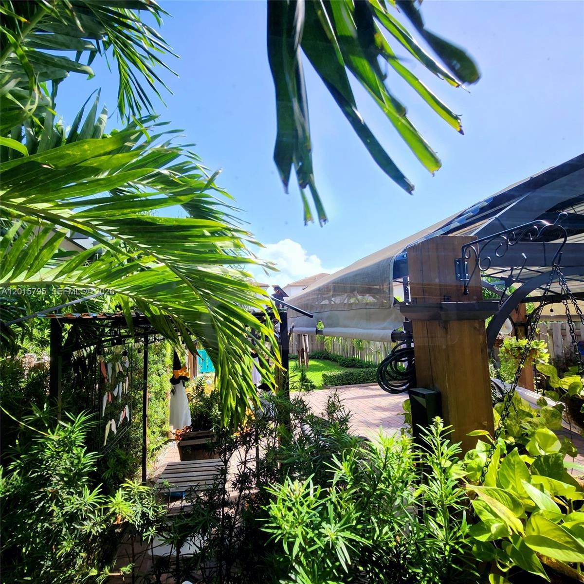 S ALLAPATTAH GARDENS - Residential