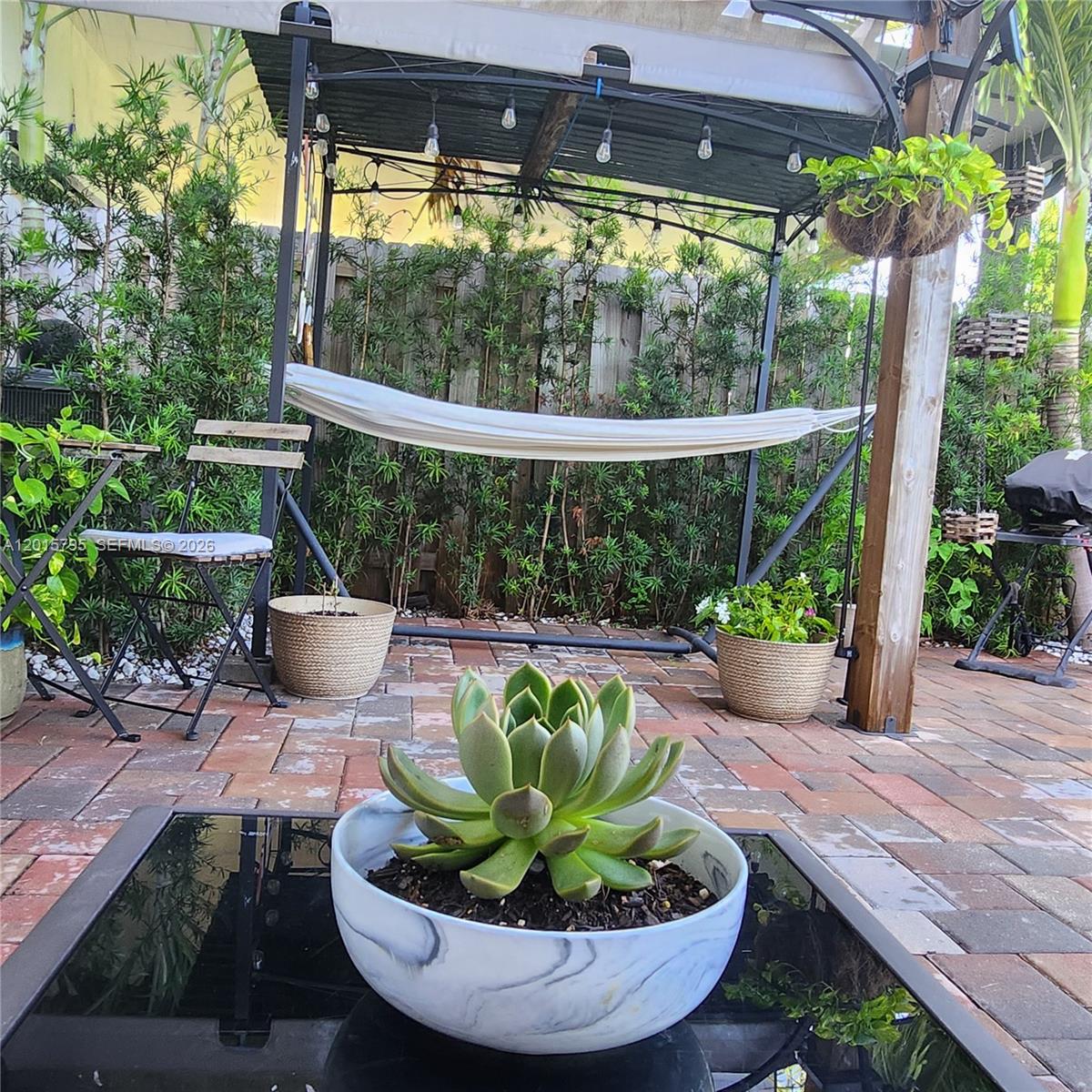 S ALLAPATTAH GARDENS - Residential