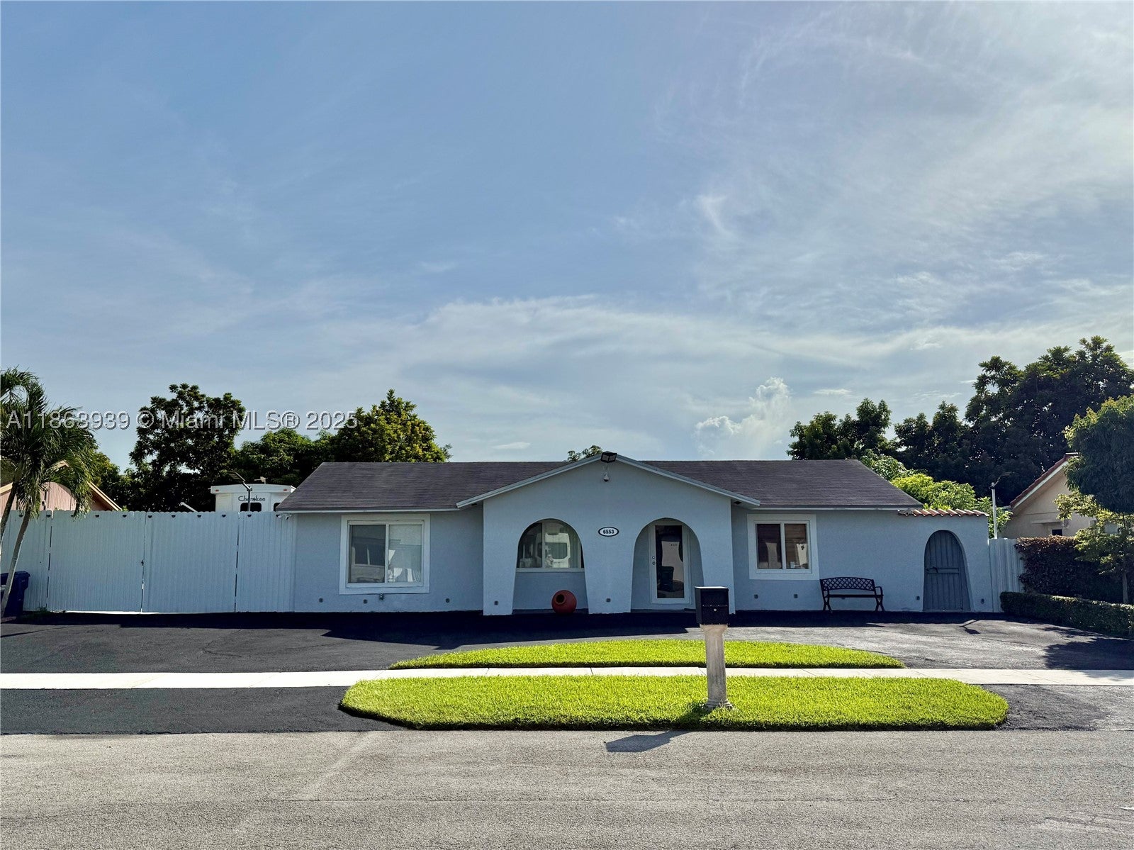 6553 SW 148th Pl, Miami FL 33193