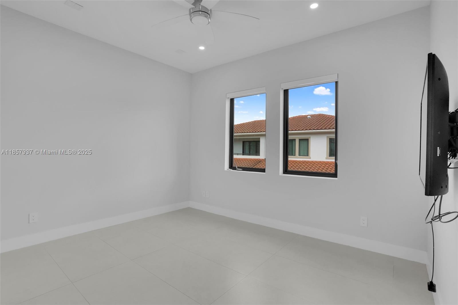 PRESERVE AT EMERALD HILLS - Residential