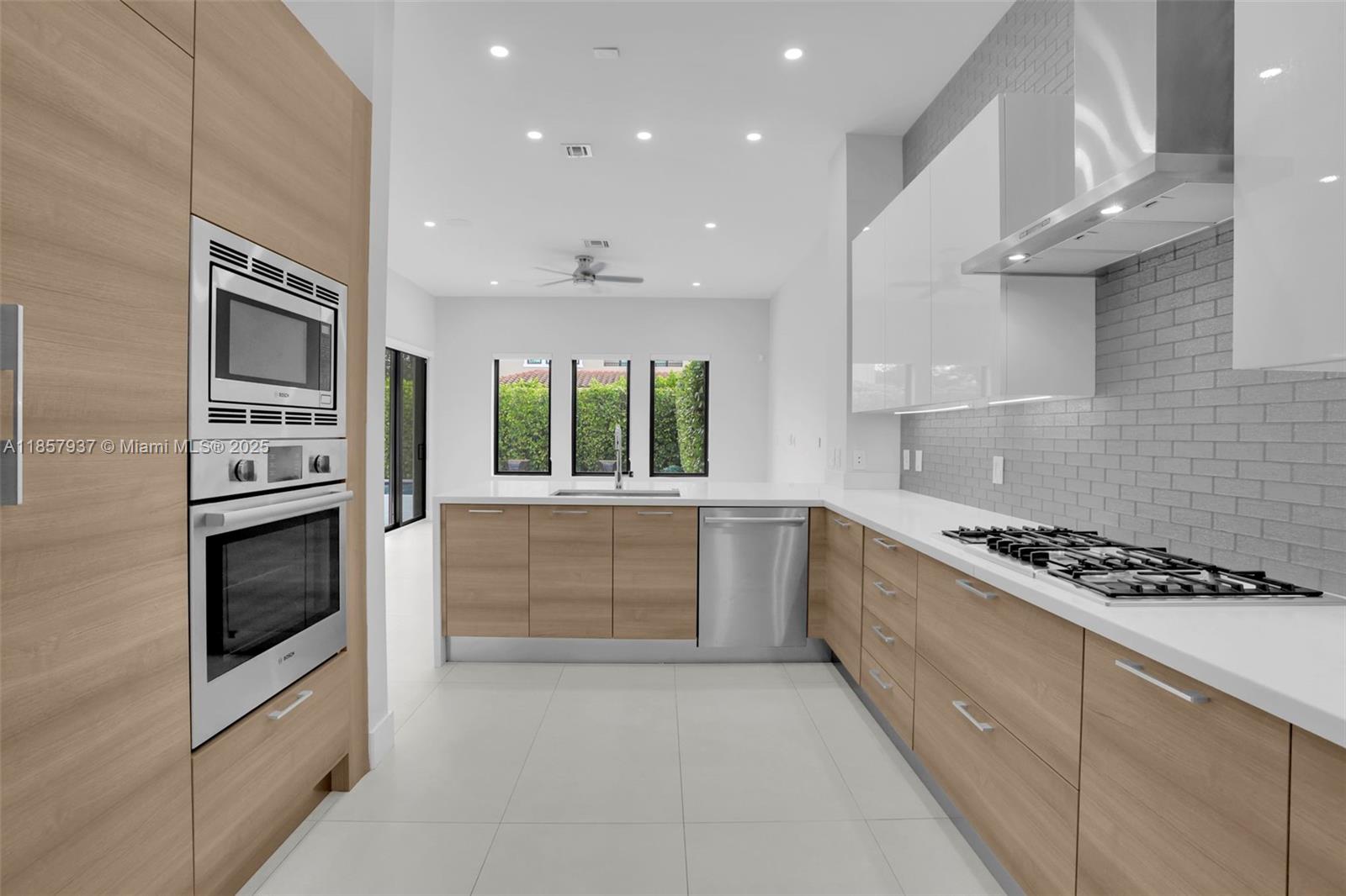 PRESERVE AT EMERALD HILLS - Residential