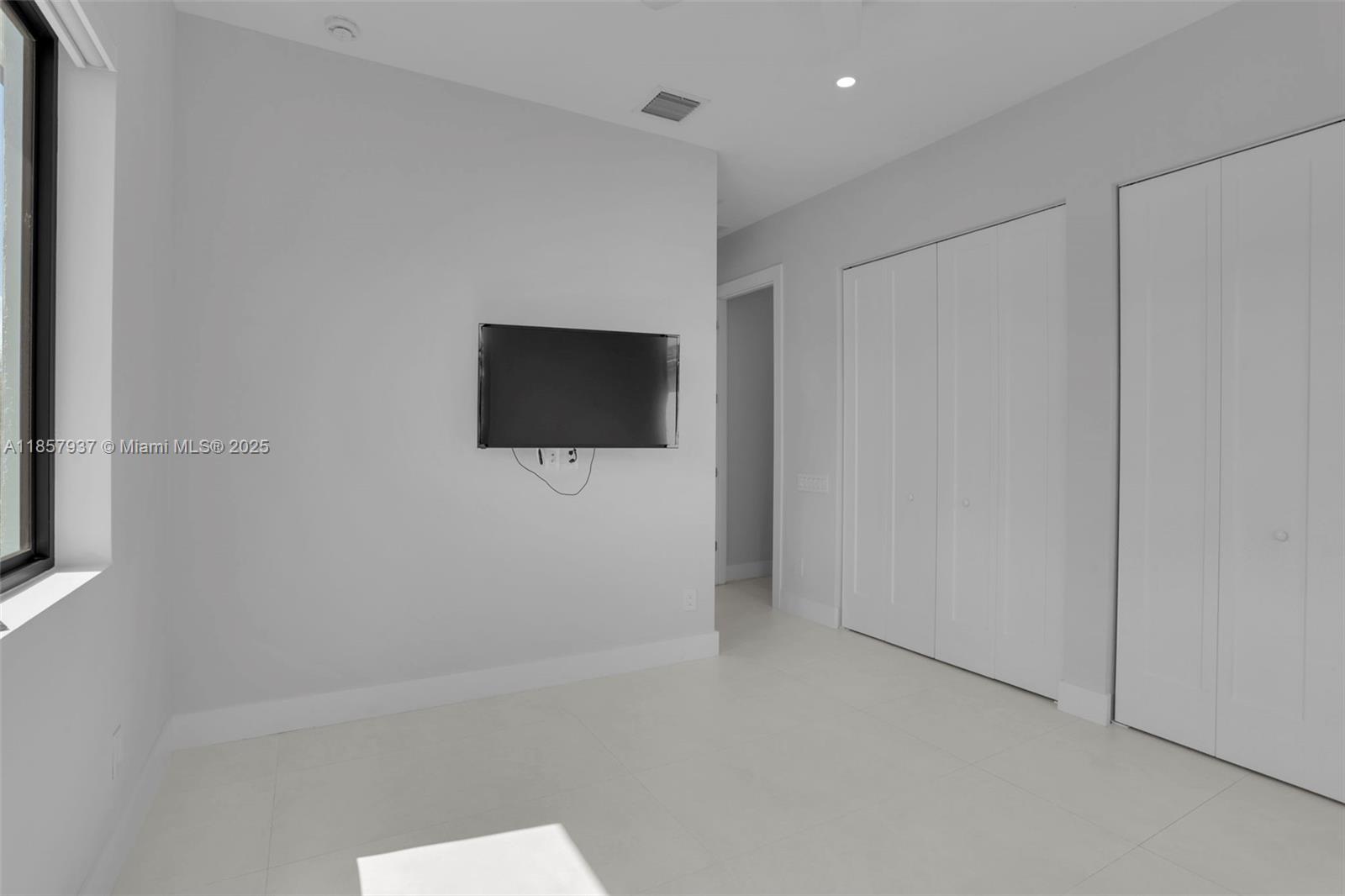 PRESERVE AT EMERALD HILLS - Residential