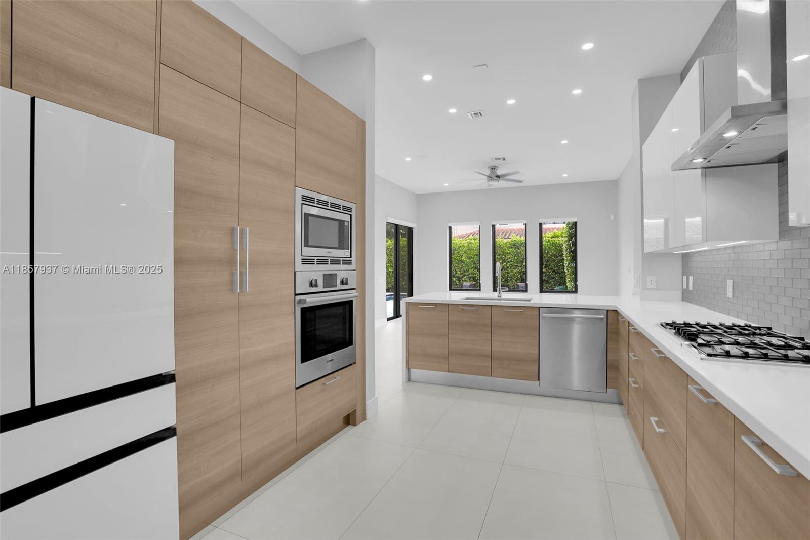 PRESERVE AT EMERALD HILLS - Residential