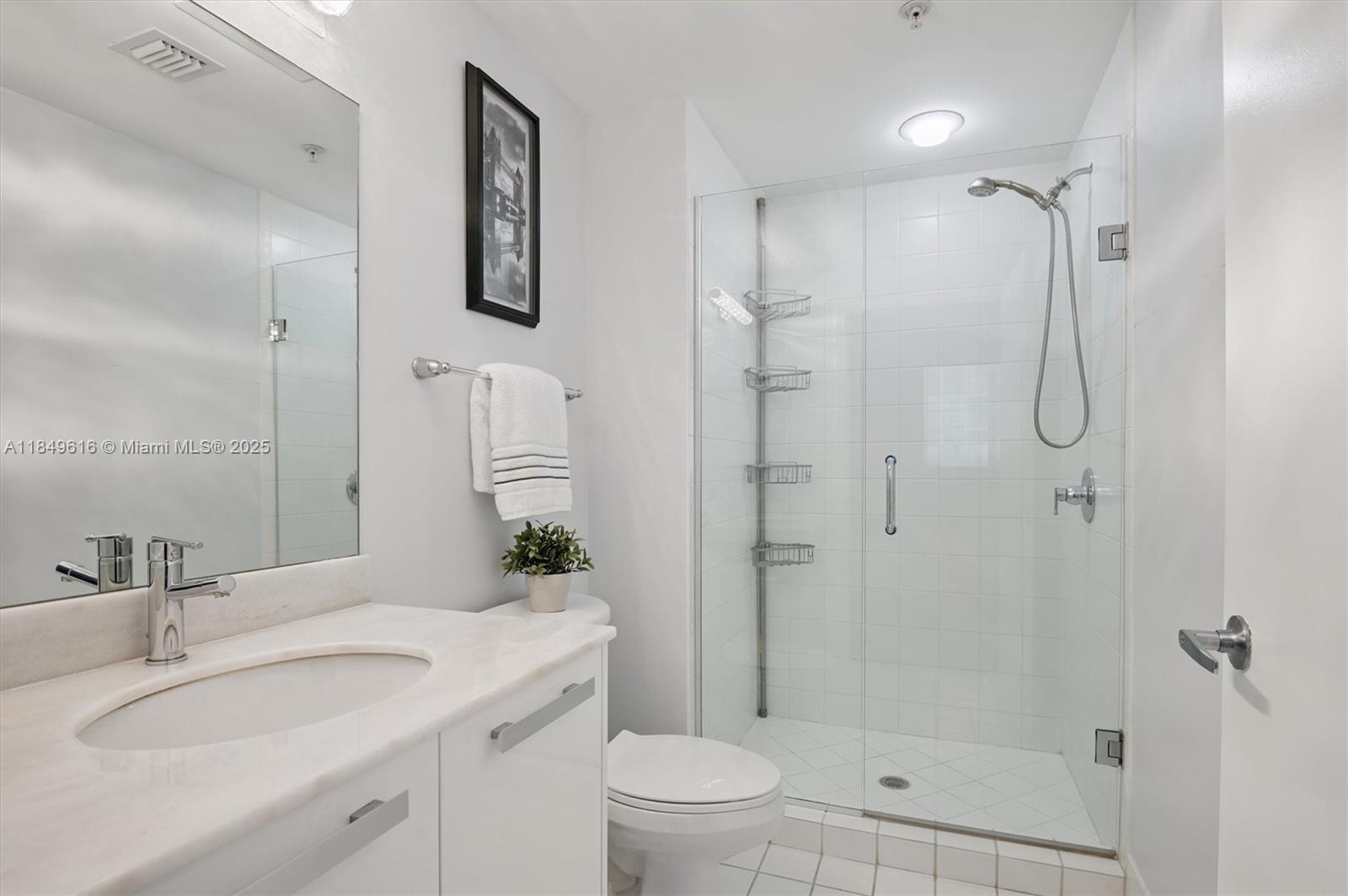 BLUE CONDO - Residential