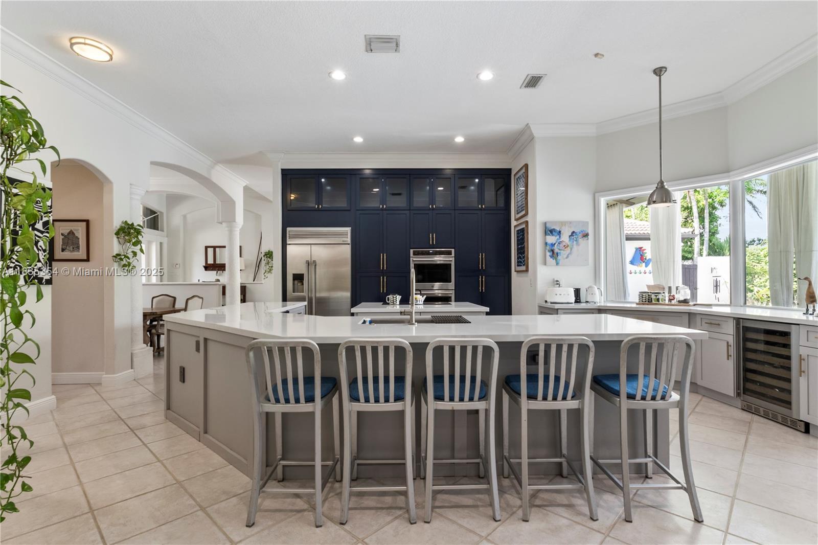 12530 SW 96th Ct, Miami, FL, 33176/$2,000,000 4 12530 SW 96th Ct