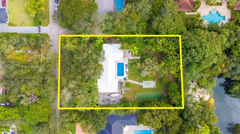 6630 SW 102nd St Pinecrest FL 33156
