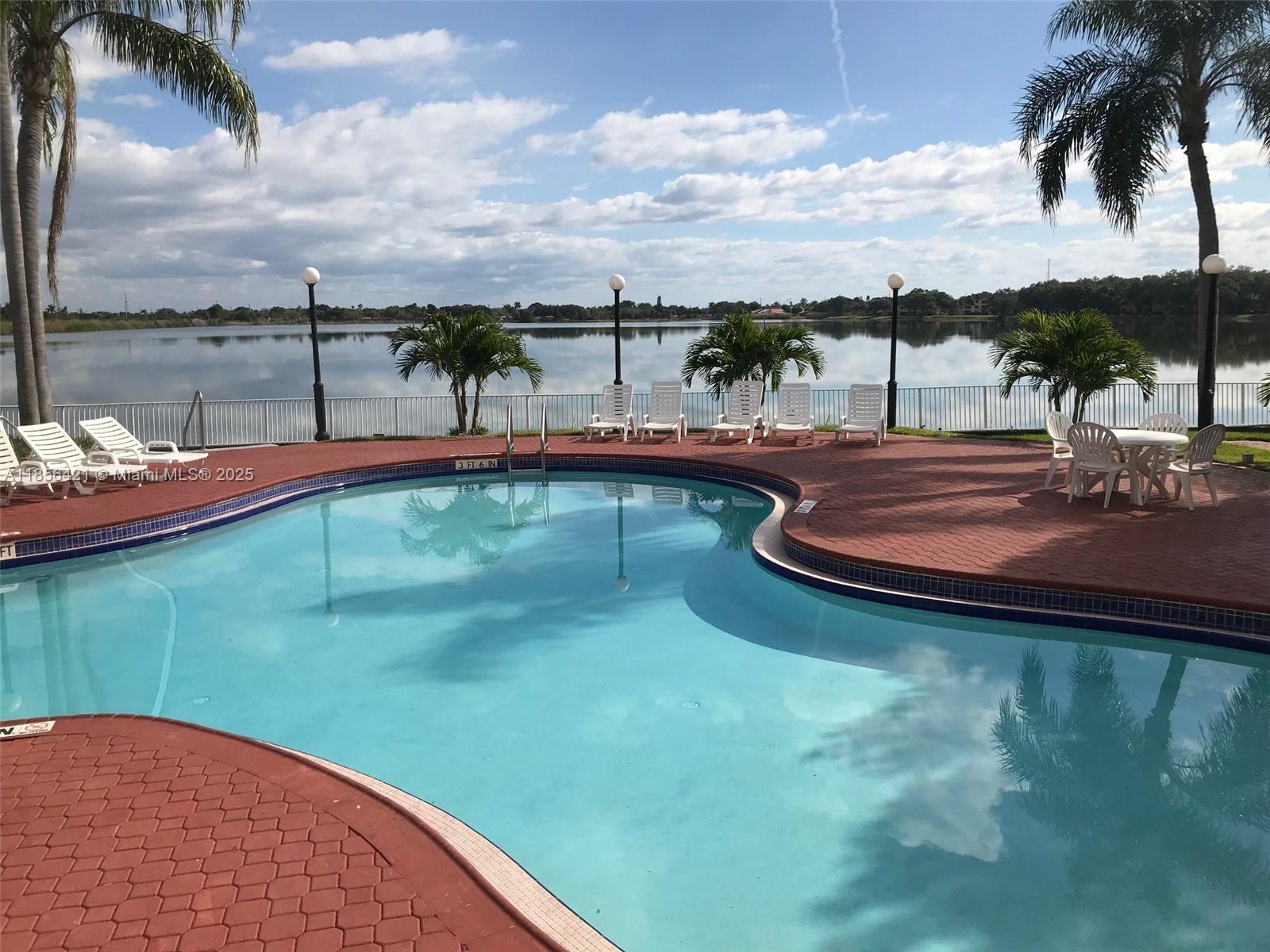 LAKEVIEW CLUB CONDO - Residential Lease