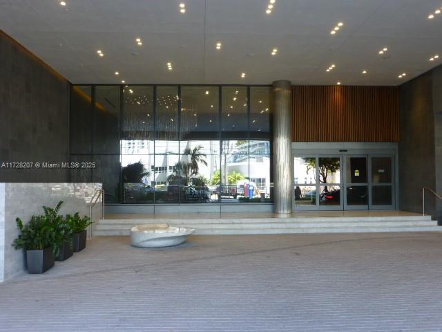 RISE CONDO - Residential Lease