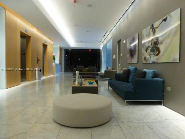 RISE CONDO - Residential Lease