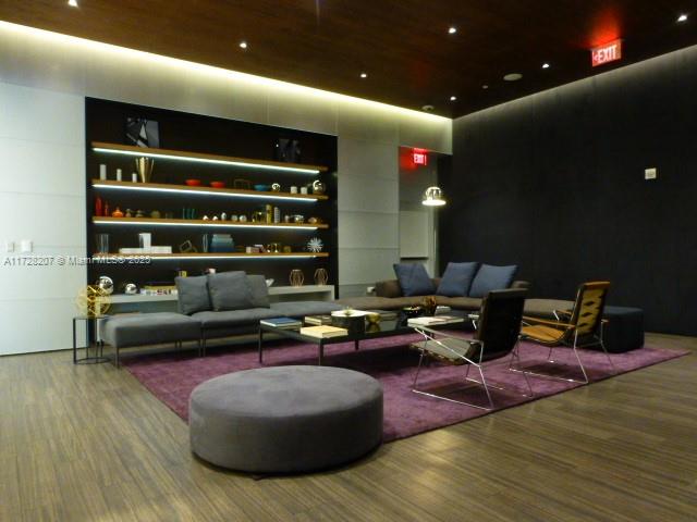 RISE CONDO - Residential Lease
