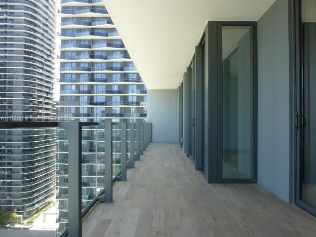 RISE CONDO - Residential Lease