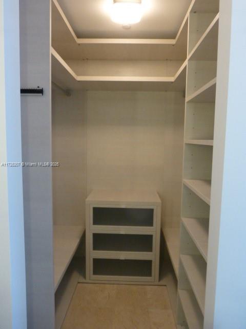RISE CONDO - Residential Lease
