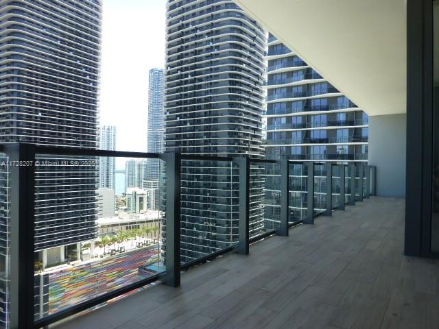 RISE CONDO - Residential Lease