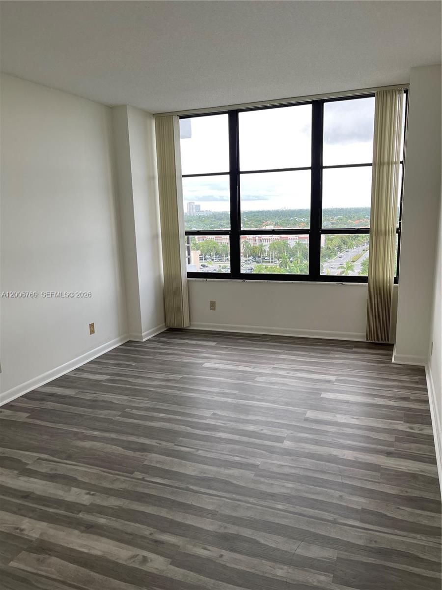 OLYMPUS CONDO PHASE - Residential