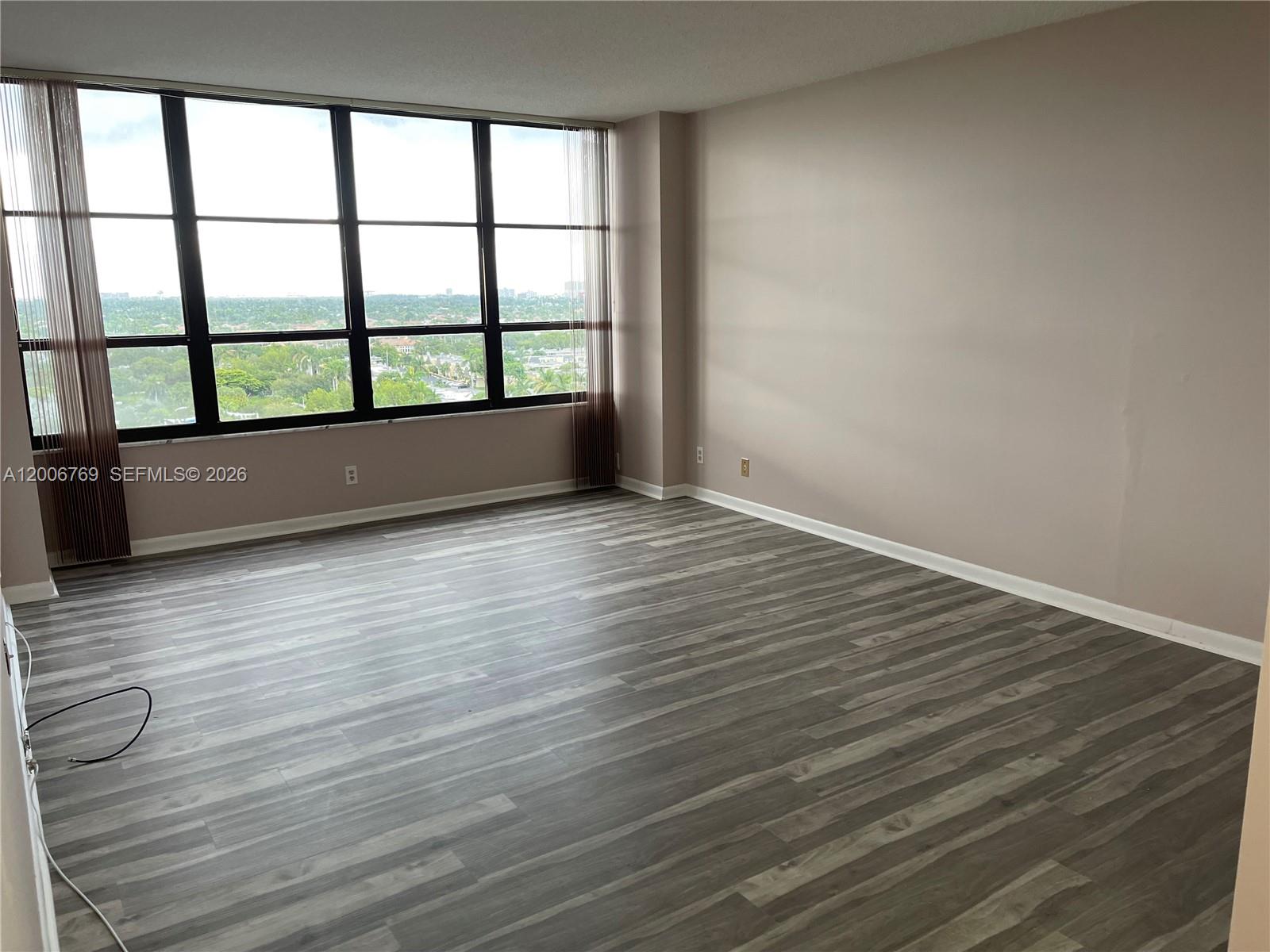 OLYMPUS CONDO PHASE - Residential