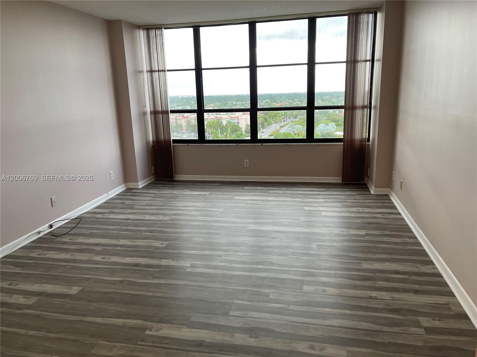 OLYMPUS CONDO PHASE - Residential