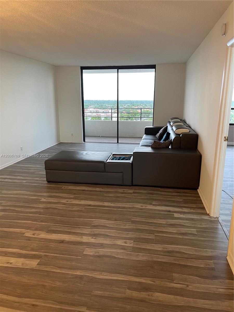 OLYMPUS CONDO PHASE - Residential