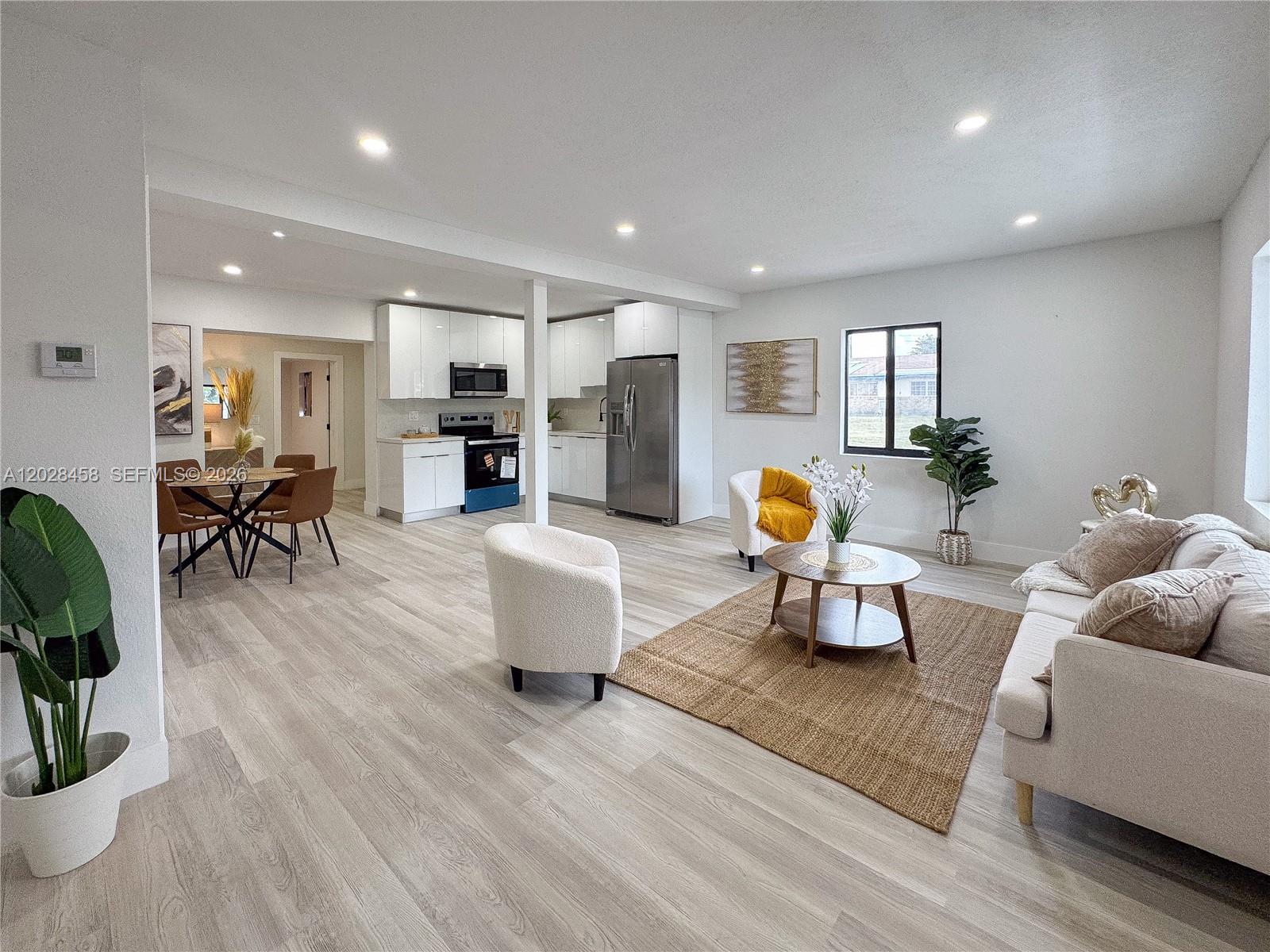212 NW 28th Way