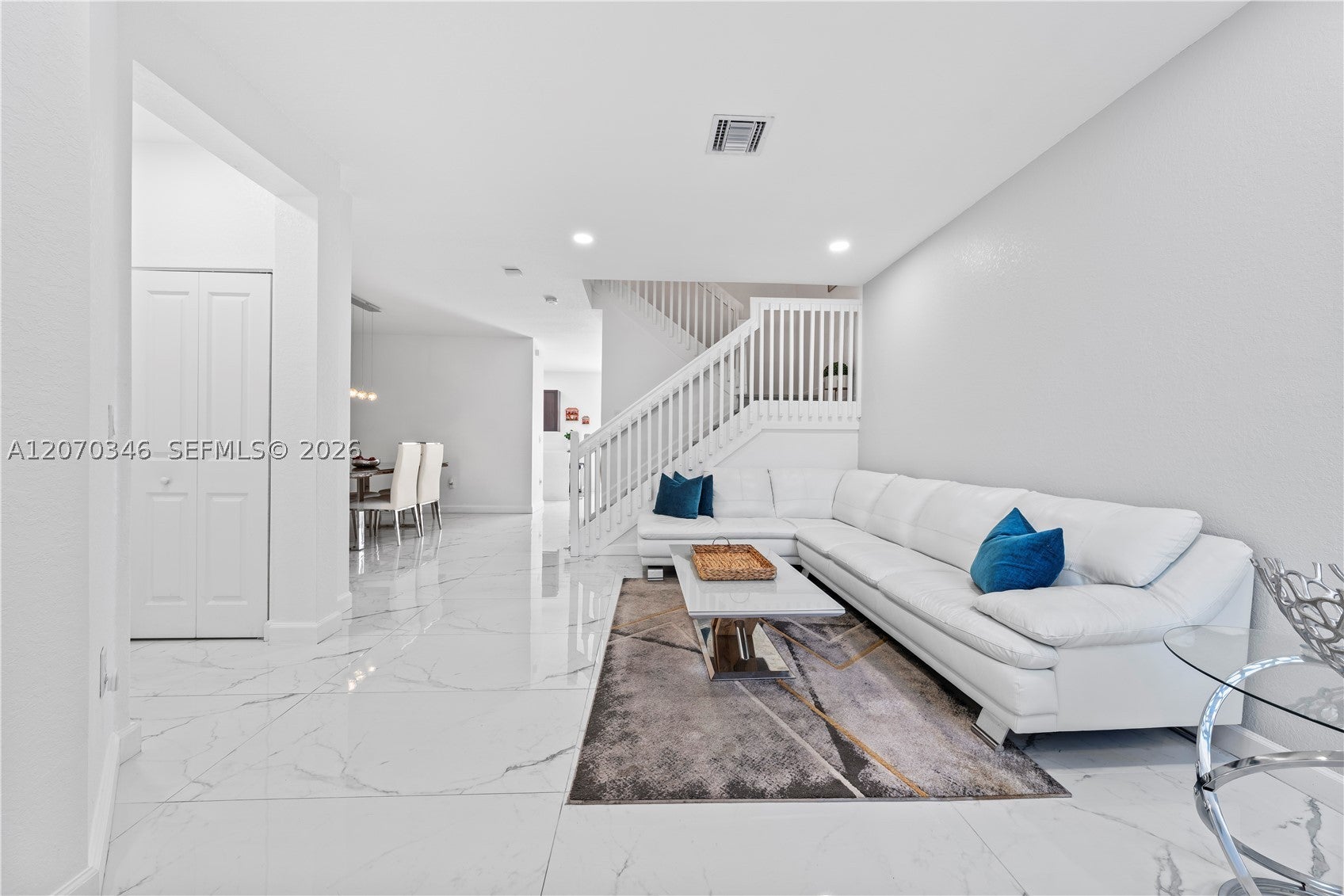 20576 NE 5th Pl