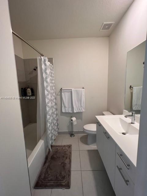 URBANA AT THE RESIDENCES - Residential Lease