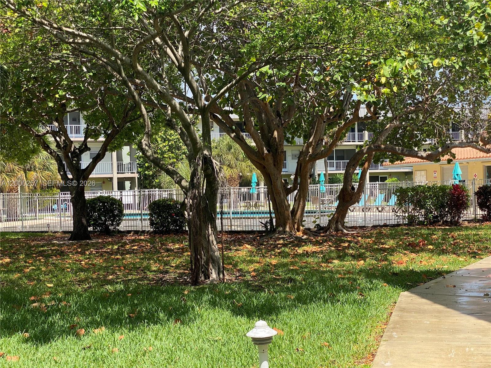 PARADISE BY THE SEA - Residential