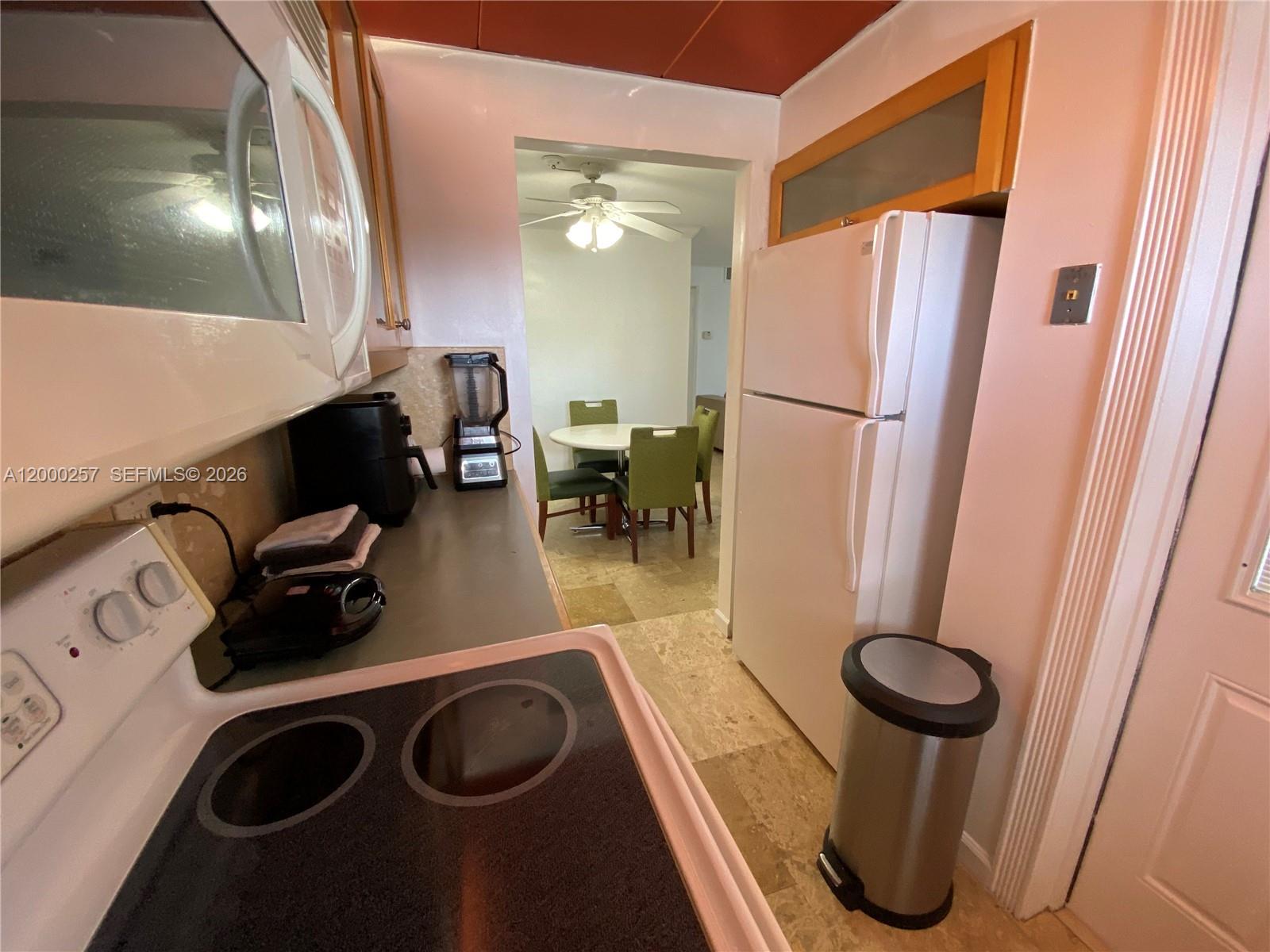 PARADISE BY THE SEA - Residential