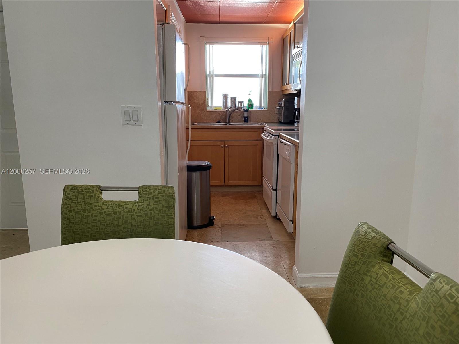 PARADISE BY THE SEA - Residential