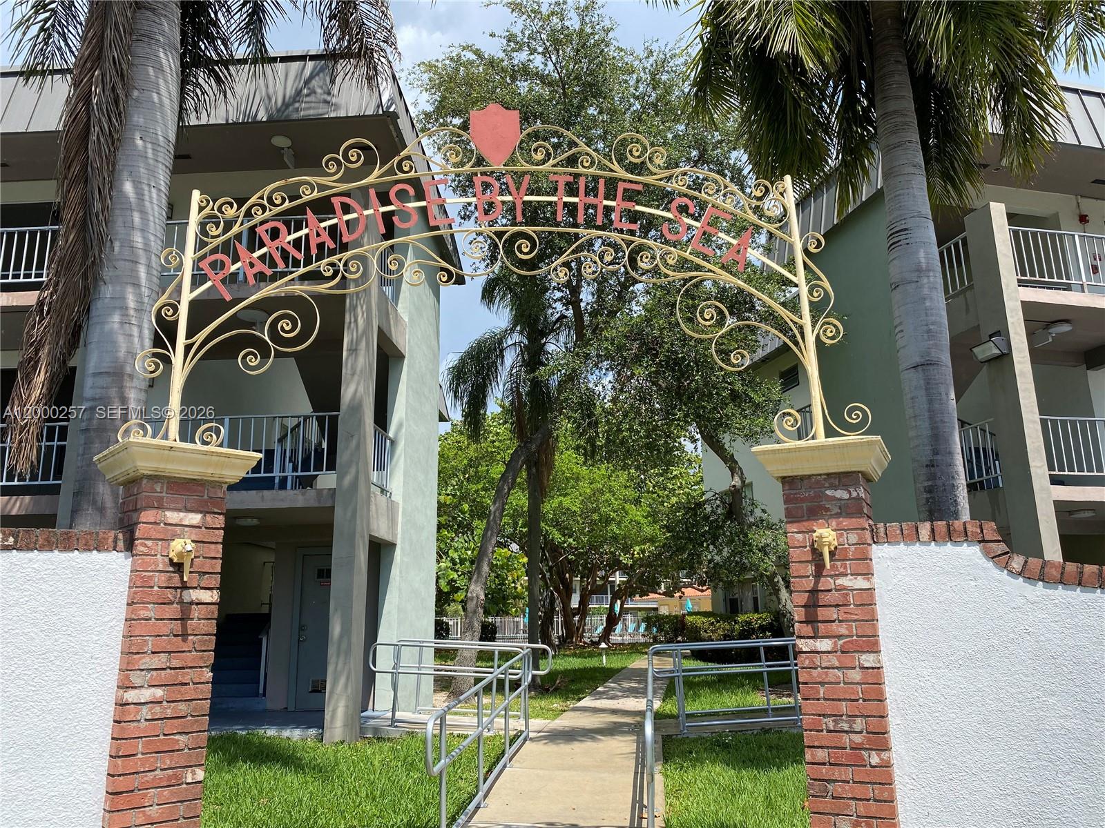 PARADISE BY THE SEA - Residential