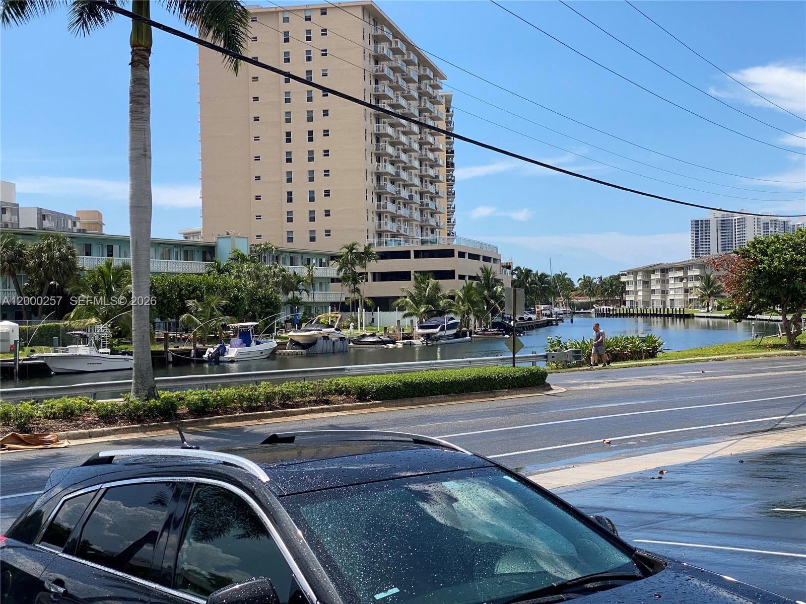 PARADISE BY THE SEA - Residential