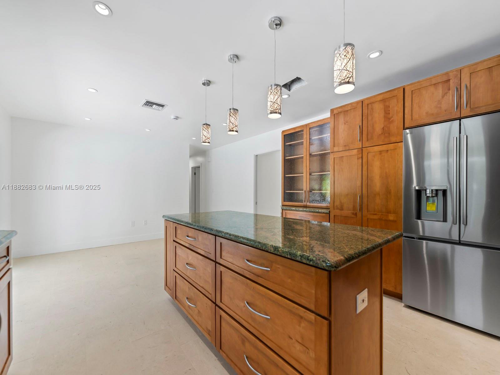 MALBROOK - Residential Lease