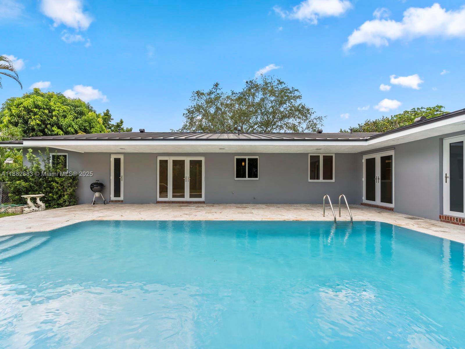 MALBROOK - Residential Lease