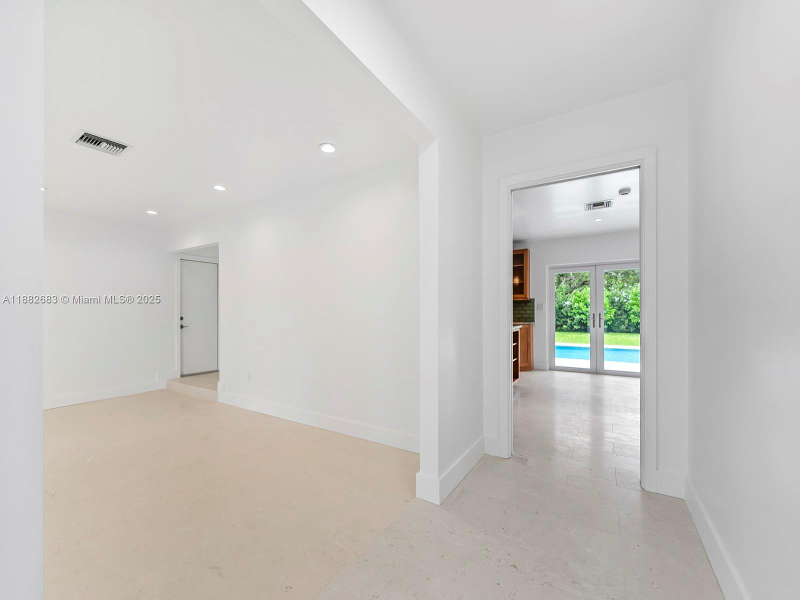 MALBROOK - Residential Lease