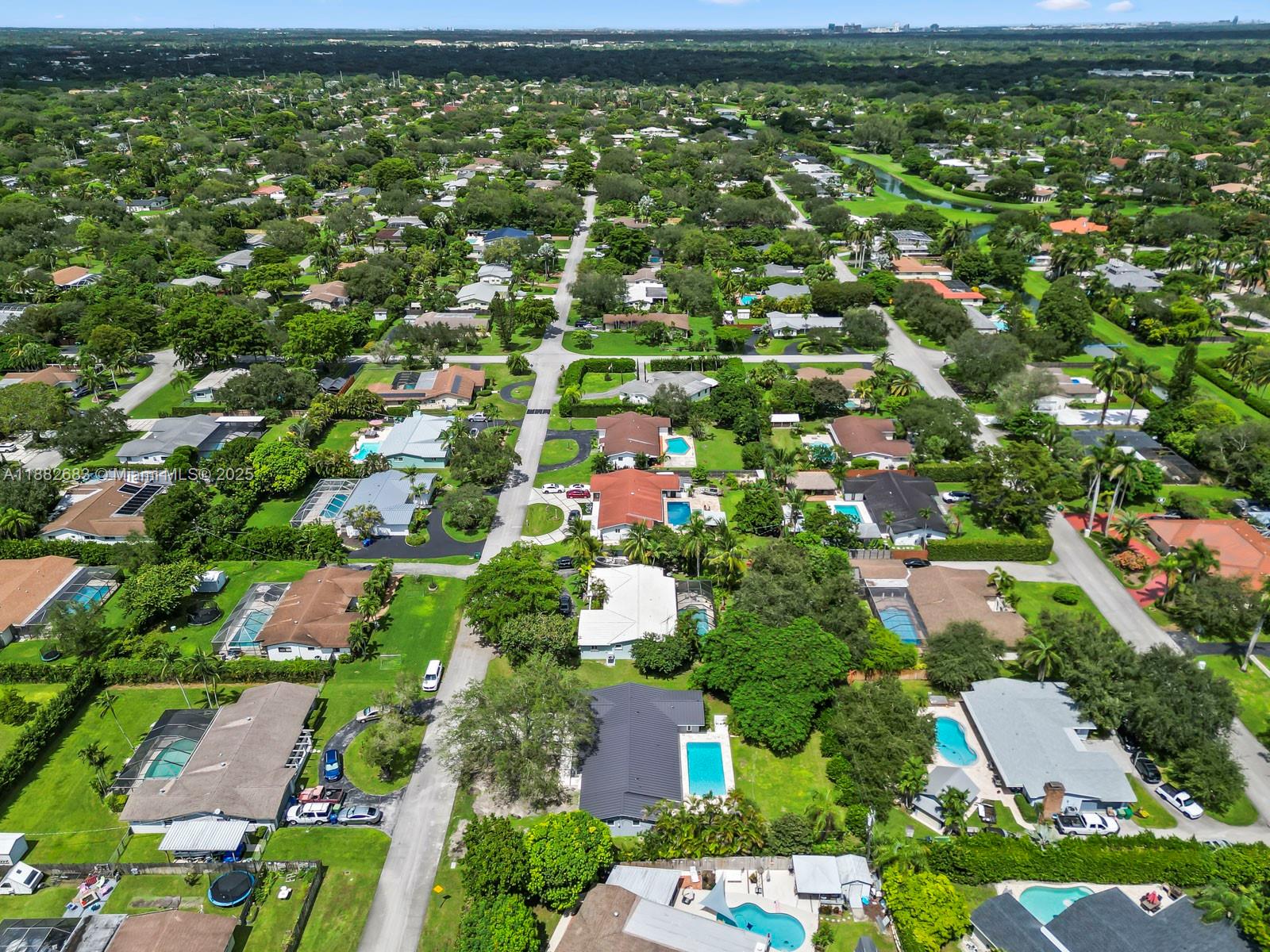 MALBROOK - Residential Lease