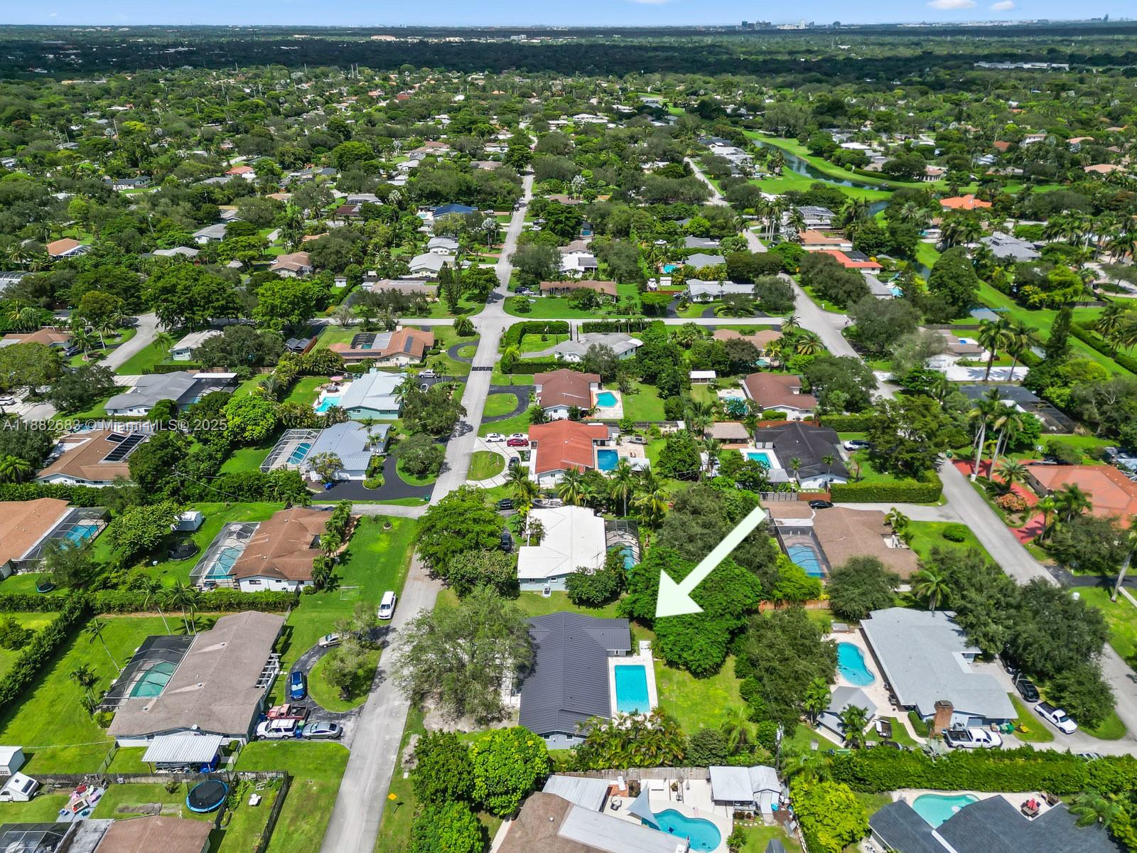 MALBROOK - Residential Lease