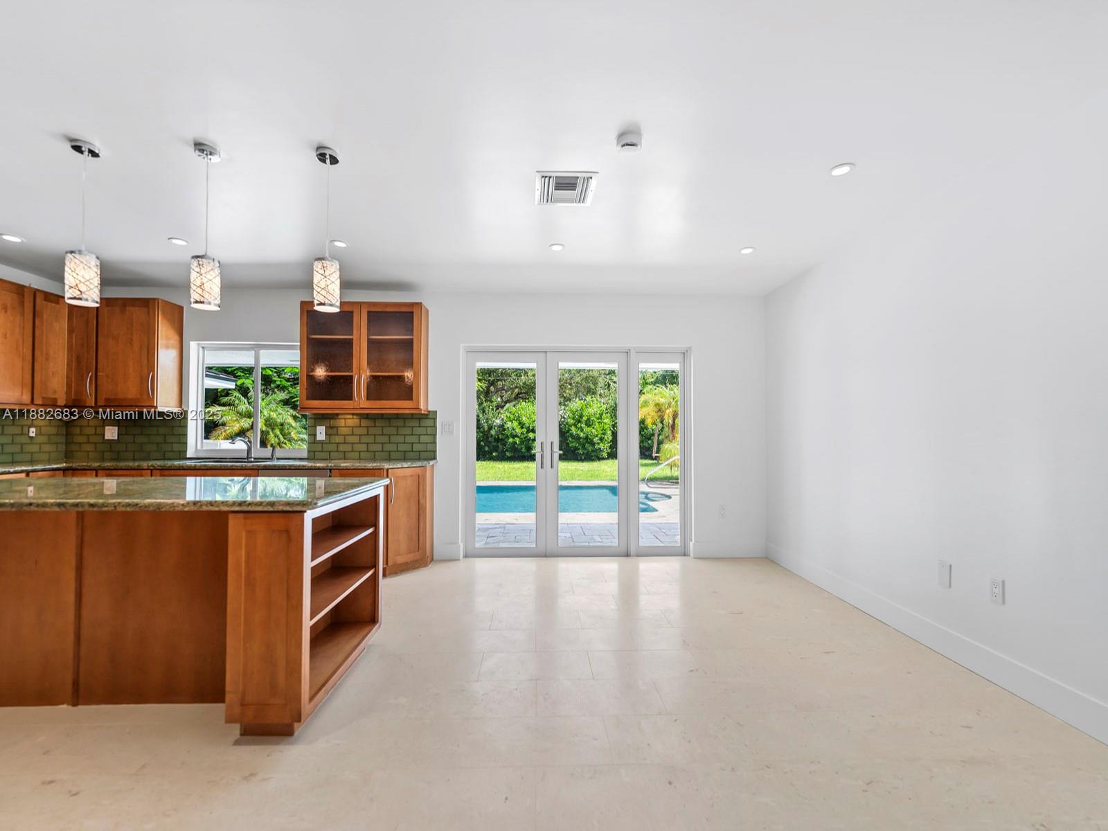 MALBROOK - Residential Lease