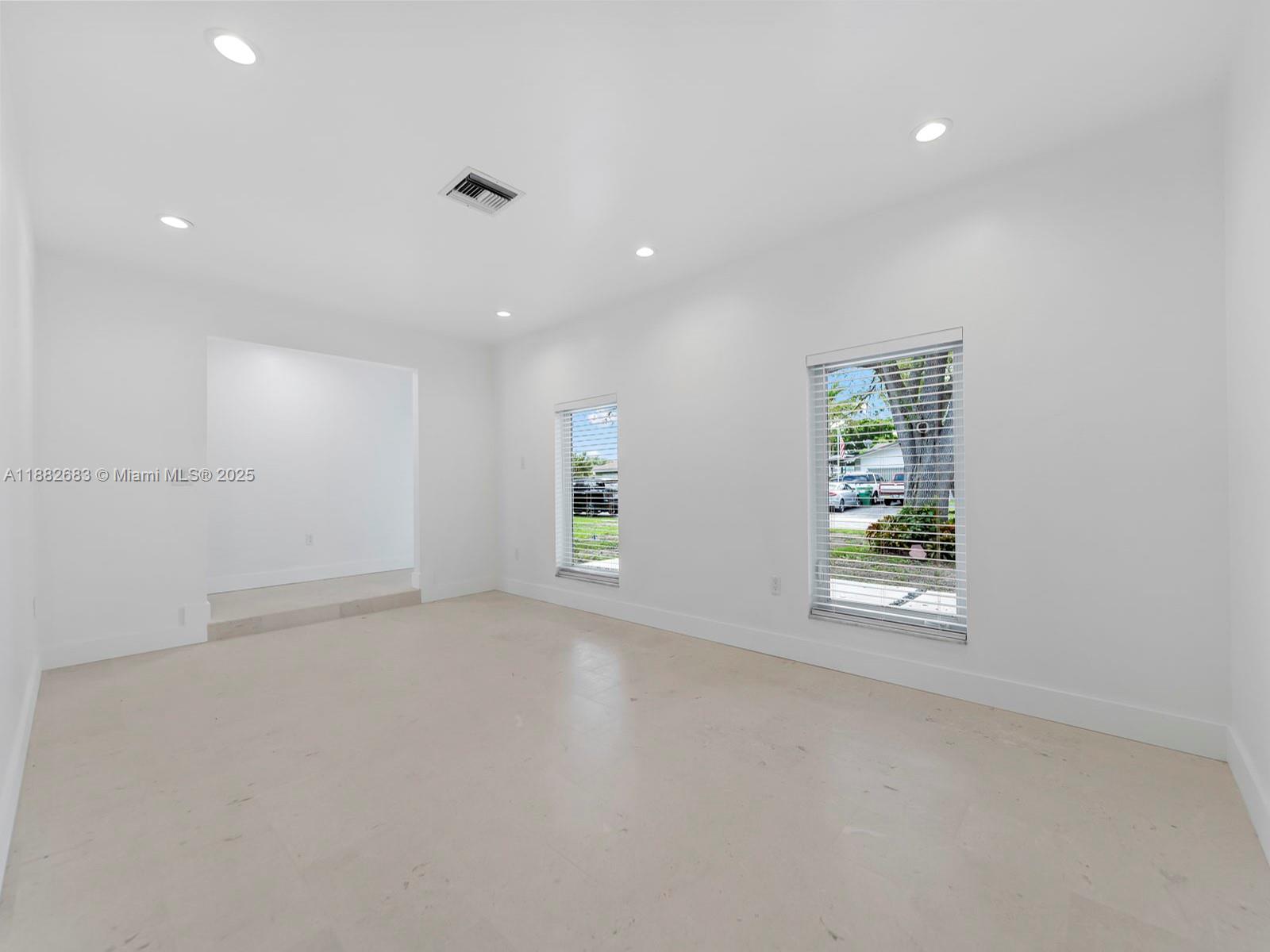 MALBROOK - Residential Lease