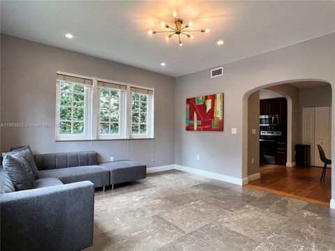 215 Phoenetia Ave 1 Coral Gables FL 33134