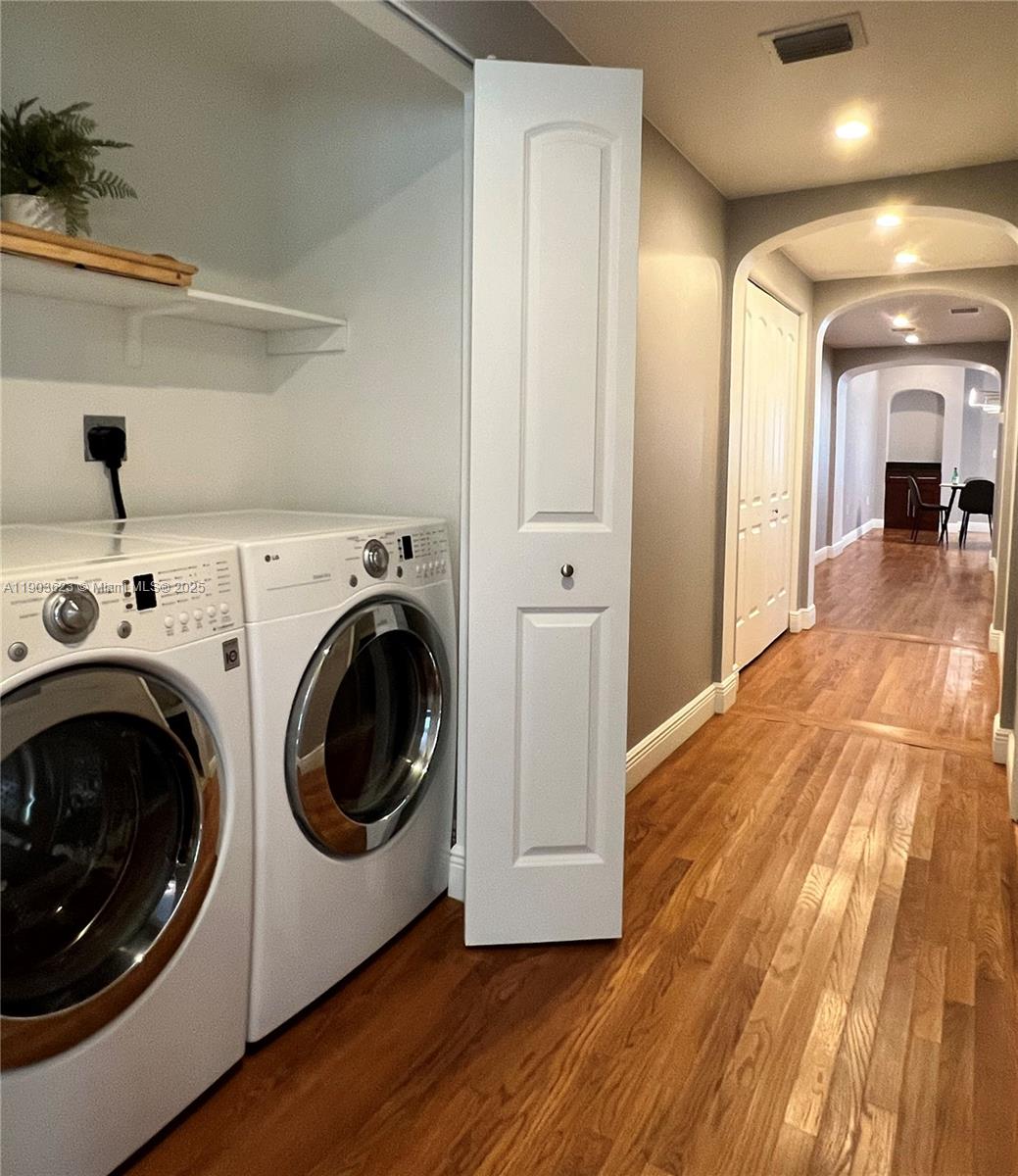 C GAB DOUGLAS SEC - Residential Lease