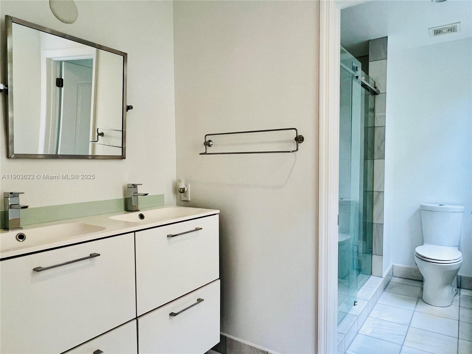 C GAB DOUGLAS SEC - Residential Lease